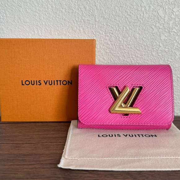 Louis Vuitton Handbags - LOUIS VUITTON Epi Twist Wallet in Hot Pink